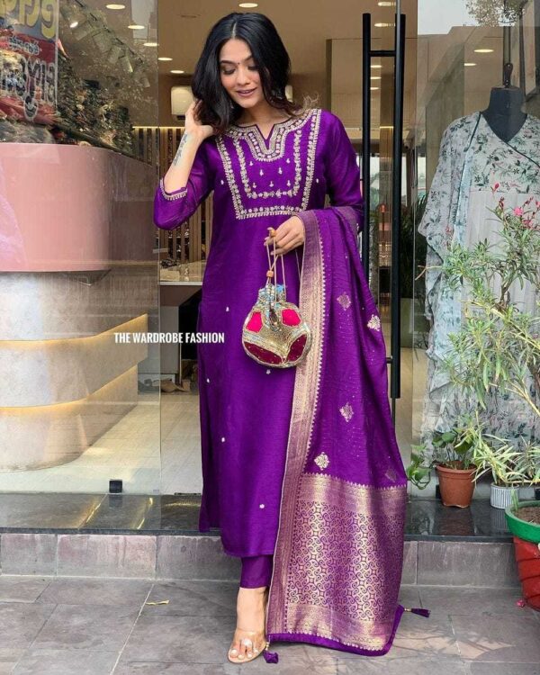 Comfort Meets Elegance ? Printex & Embroidered Cotton Dress (L) - Image 8